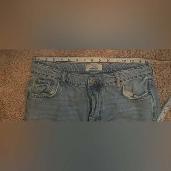 We the Free Jeans
Free people movement jeans 
Size 28 - Picture 6 of 9
